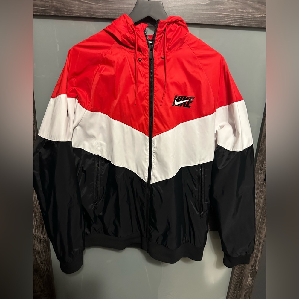 Nike windbreaker
